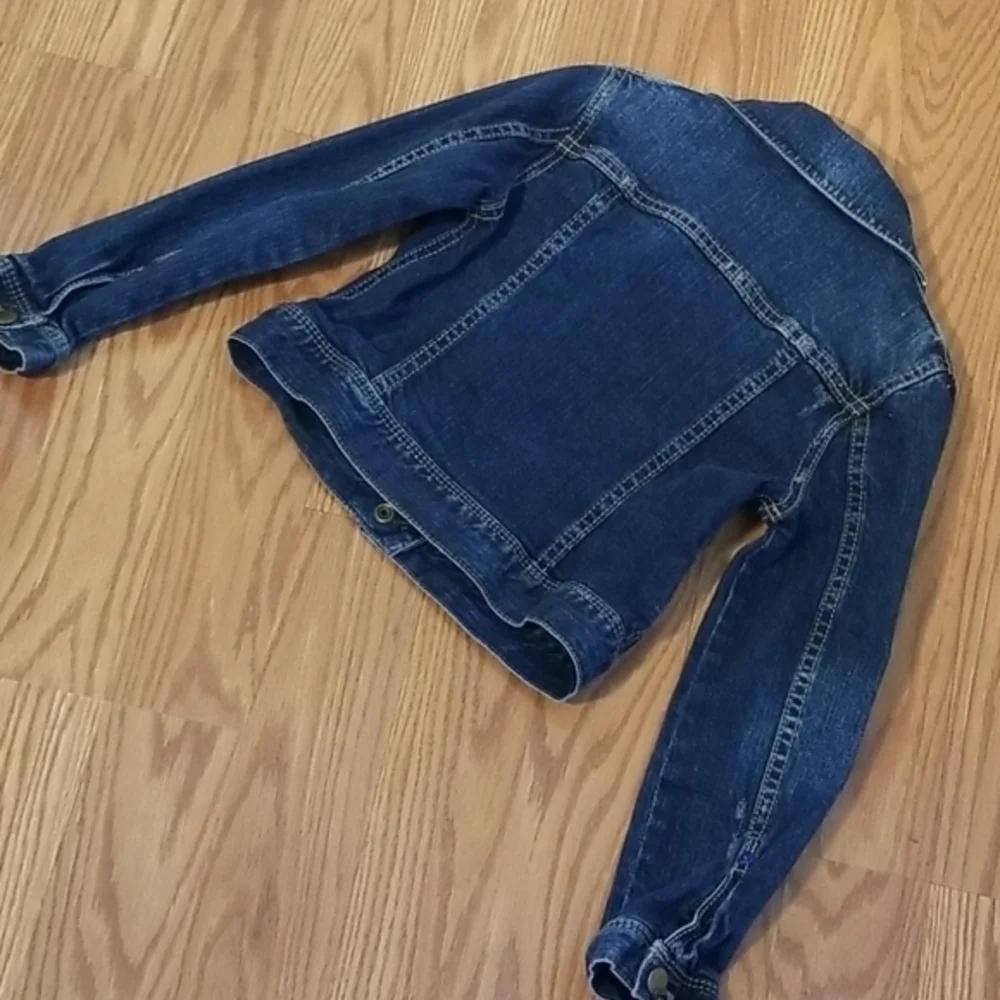 Gap 1969 jean jacket distressed small‎